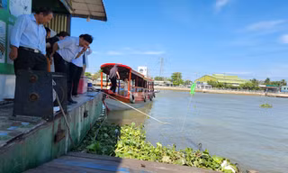 Tin mới vụ du khách rơi xuống sông ở chợ nổi Cái Răng