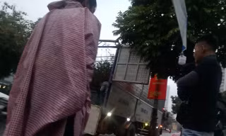 Những kẻ 'quyền lực' thu phí vỉa hè Hà Nội có dấu hiệu vi phạm hình sự 