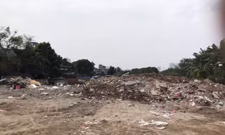 Bãi rác khủng nổi lửa từ đêm này qua đêm khác: Chính quyền vào cuộc