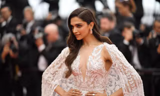 Deepika Padukone được thông báo mắc COVID-19.