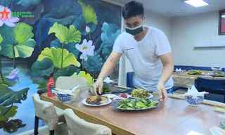 Tiếp sức cho các tuyển thủ trên chiến hạm