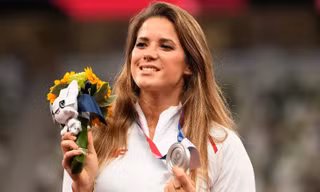 Maria Andrejczyk đoạt huy chương bạc tại Olympic Tokyo 2020.