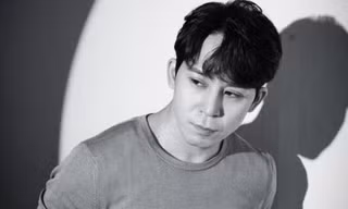 Rapper nổi tiếng Hàn Quốc bị điều tra vì quay lén người mẫu thay đồ