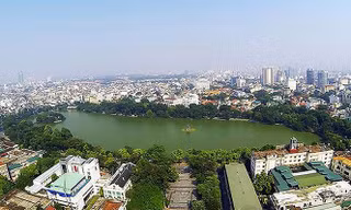 Đề xuất chỉ bán, cho thuê nhà cao tầng nội đô cho người có hộ khẩu thường trú tại phường, quận có dự án. Ảnh: Hoàng Mạnh Thắng.