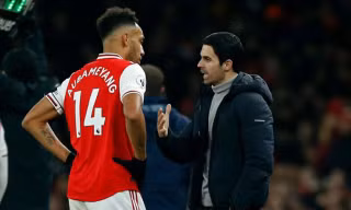 Arsenal lên tiếng về khả năng Aubameyang gia nhập Barca