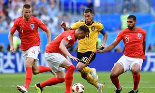 Eden Hazard làm khổ hàng thủ Anh với những pha đi bóng siêu hạng