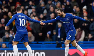 VIDEO: 6 bàn thắng đẹp nhất vòng 25 Premier League