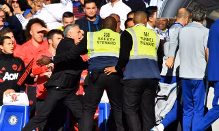 Clip: Mourinho đòi ‘ăn thua đủ’ với trợ lý HLV Chelsea