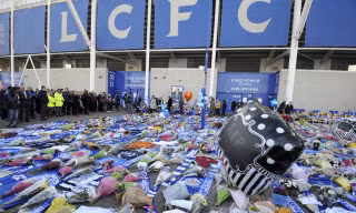 Toàn bộ Premier League sẽ đeo băng đen để tri ân cố Chủ tịch Leicester vào cuối tuần.
