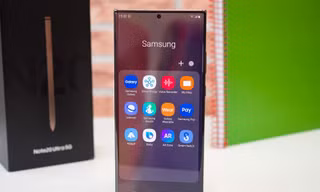 Thời lượng pin của Samsung Galaxy Note 20 Ultra kém xa iPhone 11 Pro Max
