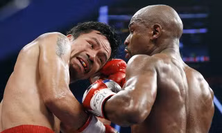 'Cay mũi' Mayweather, võ sĩ Pacquiao gửi lời thách đấu