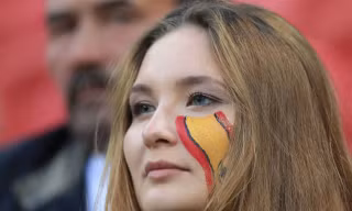 Nhan sắc CĐV nữ Tây Ban Nha trên khán đài World Cup