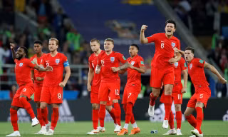 Vào tứ kết World Cup, tuyển Anh hay chứ không phải... may 
