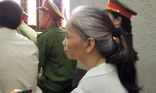 Tại tòa sơ thẩm cách đây 6 tháng, tóc của Bùi Thị Kim Thu vẫn còn đen.
