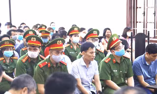 Toàn cảnh phiên tòa sáng nay