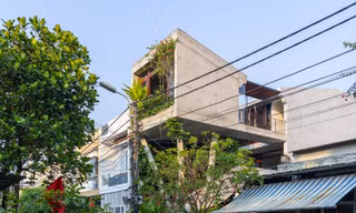 Độc lạ nhà tổ chim bằng bê tông thô 