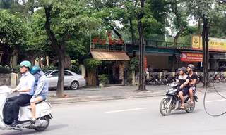 Nhà hàng Phố Ngói tồn tại nhiều năm trong khuôn viên vườn thú Thủ Lệ