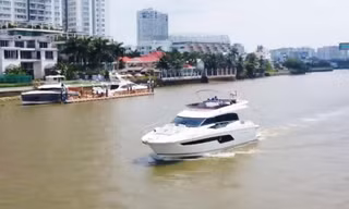 Nhiều người Việt đặt mua du thuyền, máy bay riêng