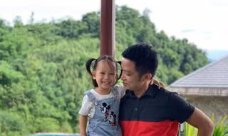 Lời kể của ông bố 'não cá vàng' trót quên con gái trên đường về Hà Nội