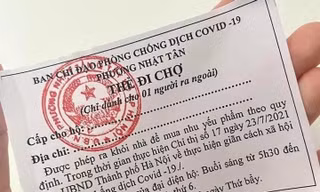 Cận cảnh người dân Hà Nội đi chợ bằng 'tem phiếu' ngày chẵn, lẻ