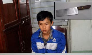 Với dáng người nhỏ thó, không ai ngờ Thái là kẻ chém chết một người và làm bị thương nhiều người và một trong hai con dao mà Thái dùng để gây án
