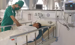 Nạn nhân đang nằm điều trị tại bệnh viện