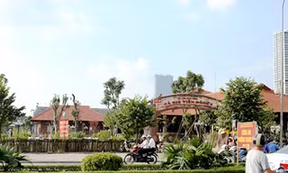 Nhà hàng ăn uống rộng hàng trăm mét vuông xây trái phép trên đất dự án