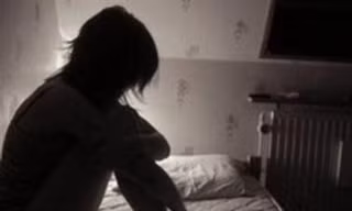 Bé 12 tuổi bị thanh niên 6 lần đưa vào nhà nghỉ xâm hại