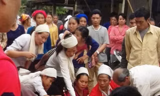 Chị Vi Thị Kh.chết thương tâm do "bà lang" dùng que nứa phá thai