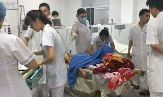 Nạn nhân được cấp cứu tại bệnh viện trong tình trạng nguy kịch