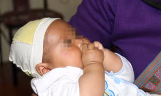 Bé gái 2 tháng tuổi được về với gia đình
