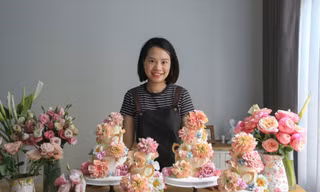 Bỏ việc văn phòng, người mẹ ở Hà Nội làm bánh hoa 10 triệu đồng gây tranh cãi