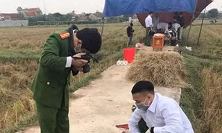 Cơ quan công an khám nghiệm hiện trường phục vụ công tác điều tra