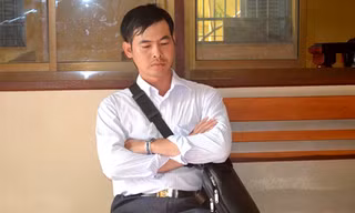 Bị cáo Kha Ly trong giờ nghị án. Ảnh: Tuổi Trẻ
