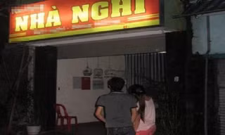 Thanh niên đưa bạn gái nhí vào nhà nghỉ quan hệ