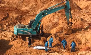 Tìm thấy nạn nhân cuối cùng trong vụ sạt lở mỏ khai thác titan ở Bình Thuận