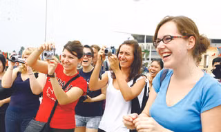 Loay hoay biểu trưng du lịch
