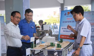Bạn trẻ Đà Nẵng 'tiếp thị' dự án khởi nghiệp đến doanh nghiệp