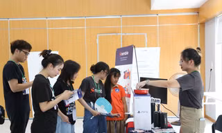 Bạn trẻ Đà Nẵng hào hứng trải nghiệm, cập nhật công nghệ mới