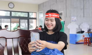 Nữ sinh 18 tuổi hiến máu đúng dịp sinh nhật