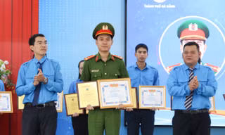 Đà Nẵng vinh danh các thủ lĩnh thanh niên vì cộng đồng