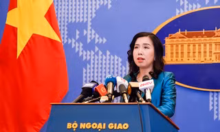 Người phát ngôn Bộ Ngoại giao Lê Thị Thu Hằng cho rằng, mọi hoạt động tiến hành tại hai quần đảo Hoàng Sa, Trường Sa mà không được phép của Việt Nam là hoàn toàn bất hợp pháp và vô giá trị.