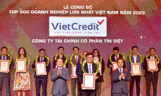 Lần thứ hai liên tiếp, VietCredit lọt top 500 doanh nghiệp lớn nhất Việt Nam VNR500 2022 