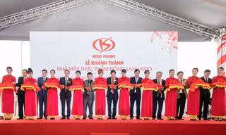 Lãnh đạo Tập đoàn KIDO cắt băng khánh thành Nhà máy Thực phẩm đông lạnh KIDO 