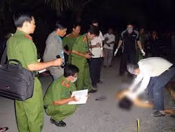 Đâm chết người vì không cho nợ tiền thua đánh bạc