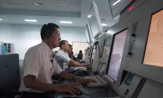 Bên trong Trung tâm Kiểm soát không lưu tại TP HCM. Ảnh: Bảo An