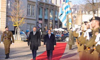 Lễ đón chính thức Thủ tướng Phạm Minh Chính tại Luxembourg
