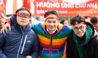 NSND Minh Hòa, NSƯT Xuân Bắc cùng dàn nghệ sĩ, hoa hậu ở Chủ Nhật Đỏ 2024