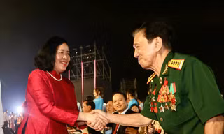 Gặp nhân chứng lịch sử tại 'Hà Nội - Bản hùng ca phố'