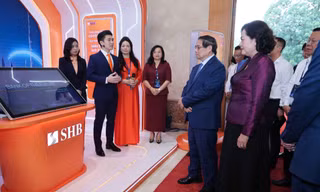 Giải pháp thanh toán tích hợp của SHB được giới thiệu trước Thủ tướng Phạm Minh Chính
